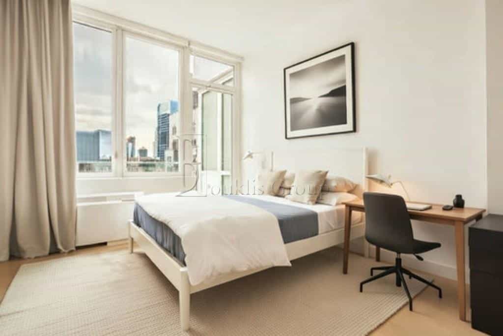 180 Water Street #13M, Manhattan, NY 10038 2