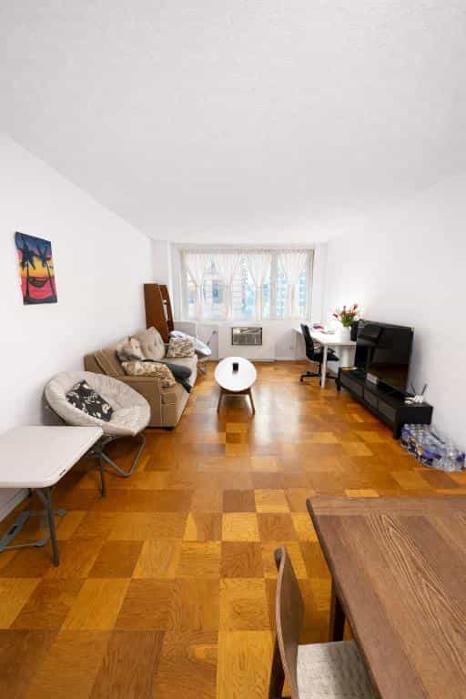 230 West   55 Street #17C, Manhattan, NY 10019 2