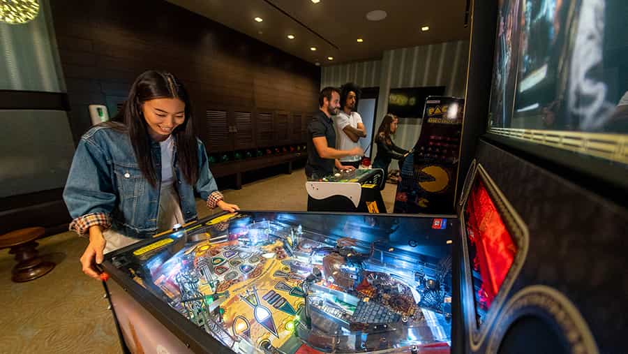 555 10 Avenue #54M, Manhattan, NY 10018 5