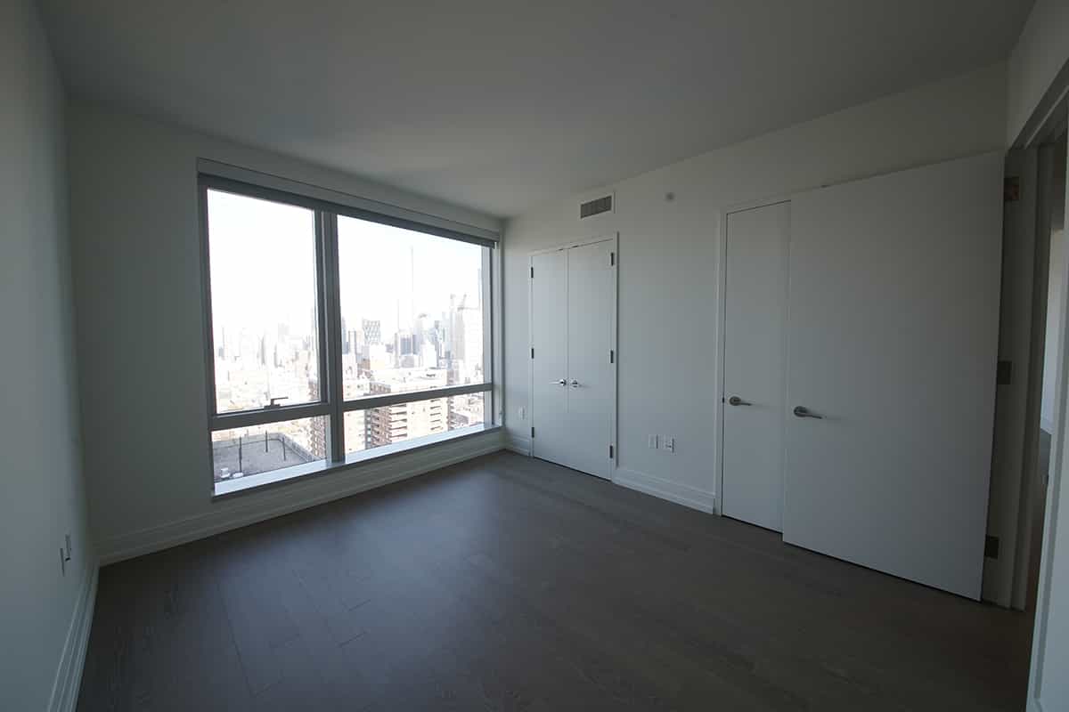 555 10 Avenue #47O, Manhattan, NY 10018 4