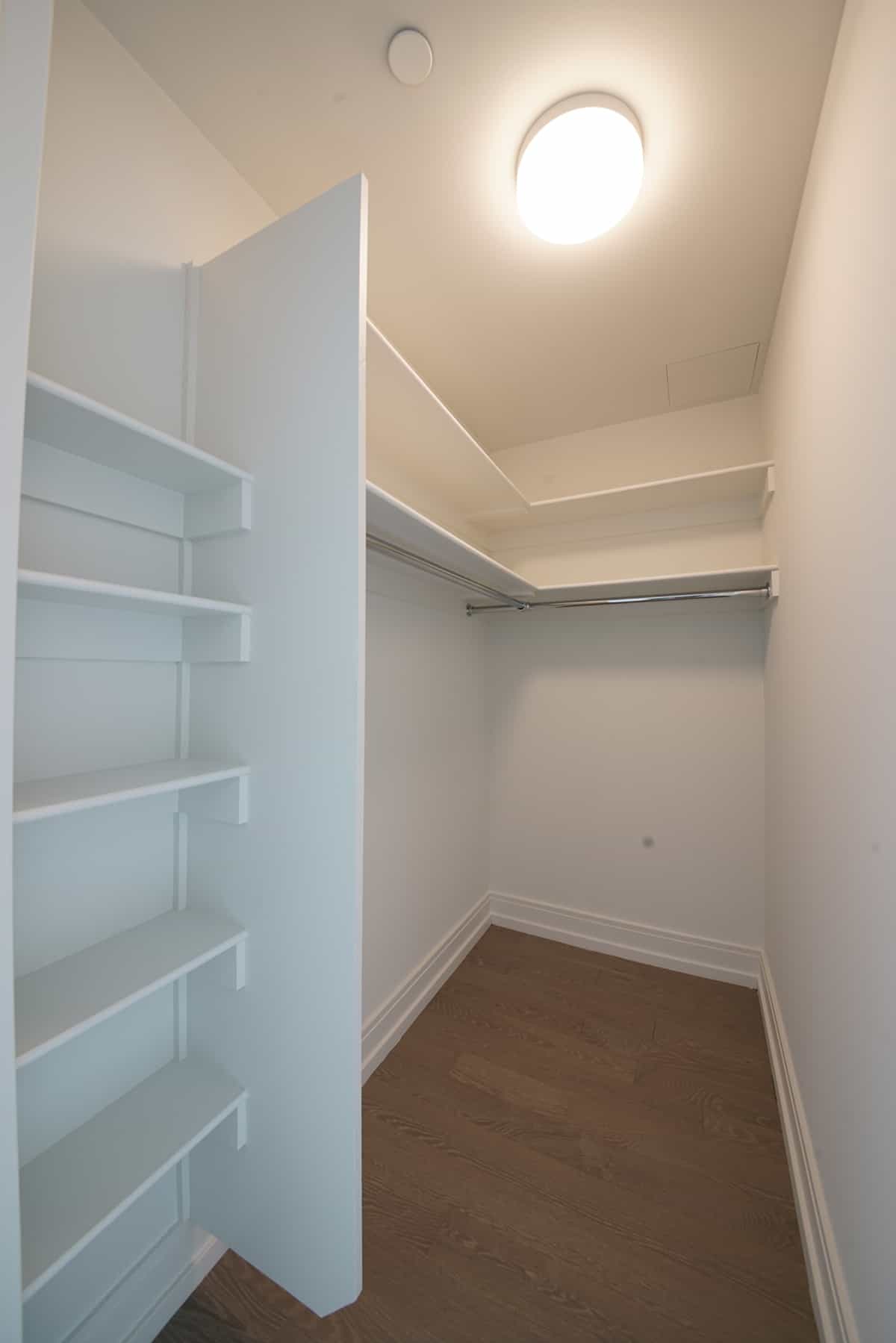 555 10 Avenue #43M, Manhattan, NY 10018 3