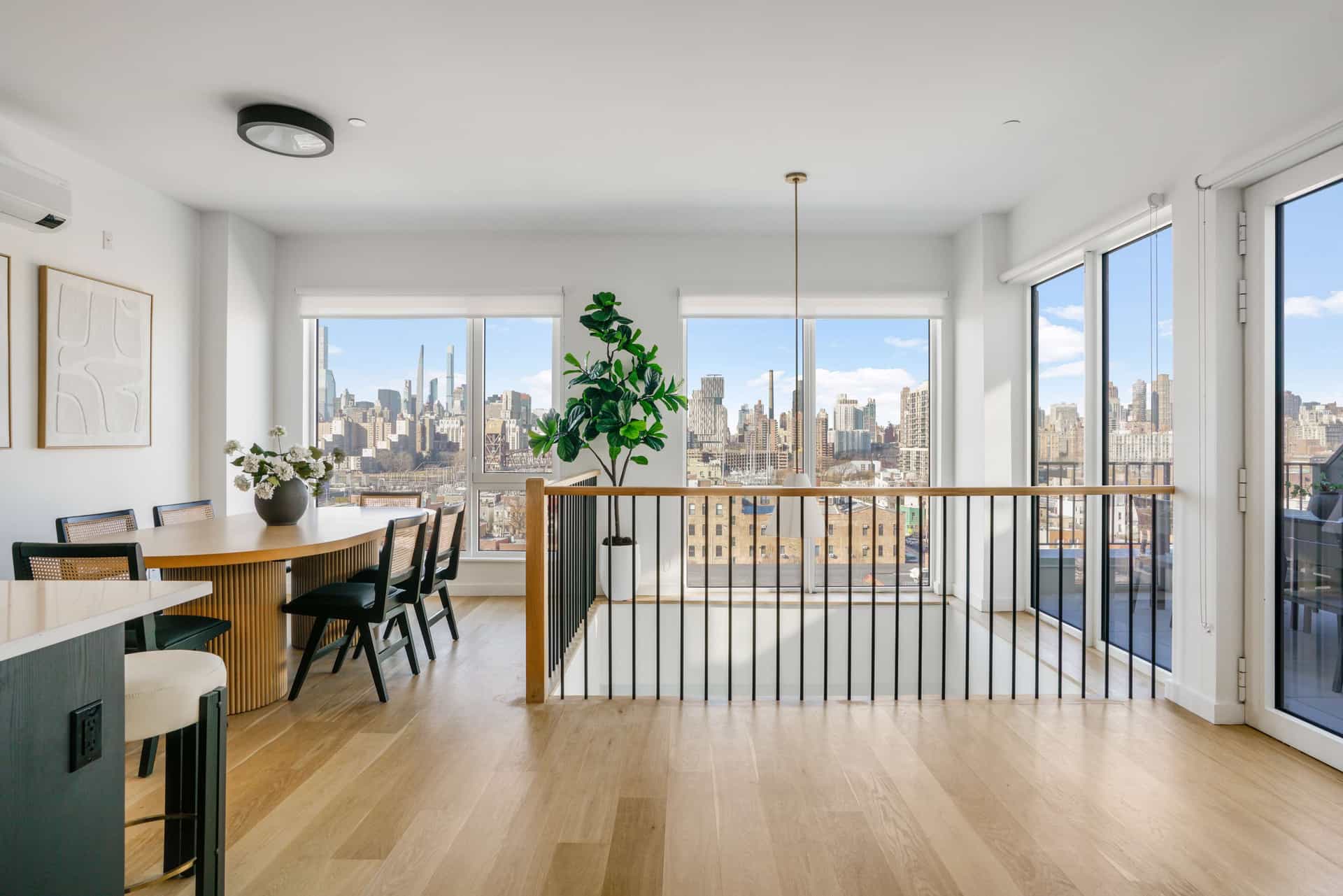 11-34 35 Avenue #722, Queens, NY 11106 4