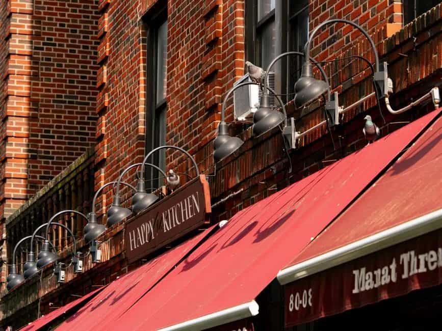 Moving to Yorkville? Here's what renters should know