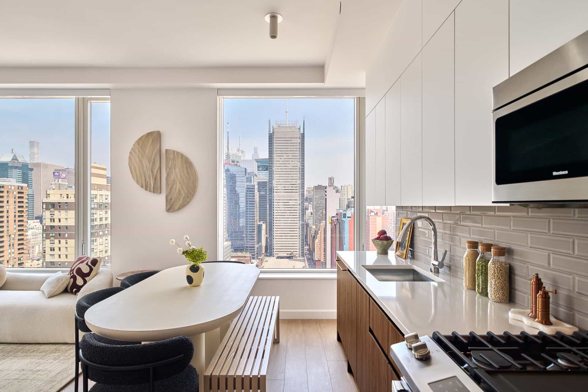 550 10 Avenue #4105, Manhattan, NY 10018 5