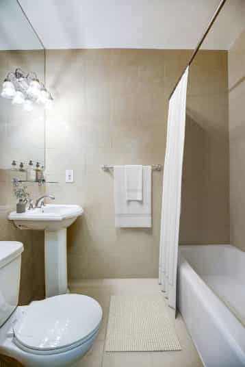 50 West   34 Street #05B03, Manhattan, NY 10001 5