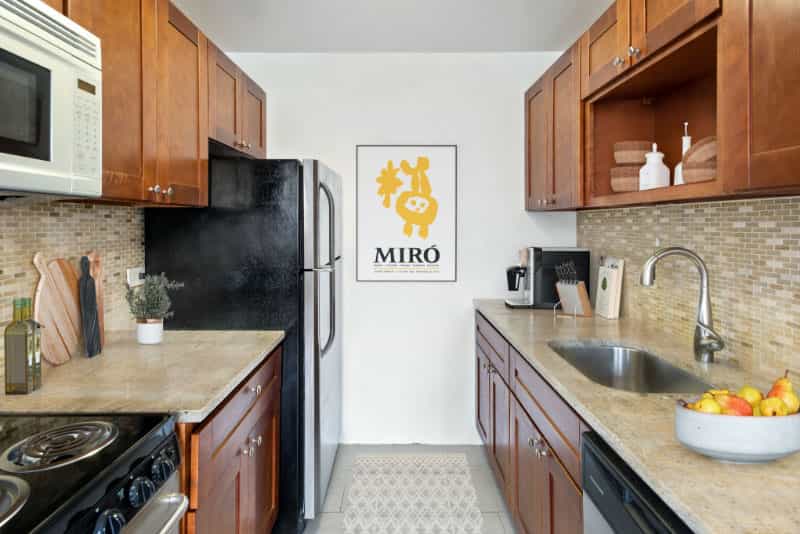 50 West   34 Street #19B02, Manhattan, NY 10001 4