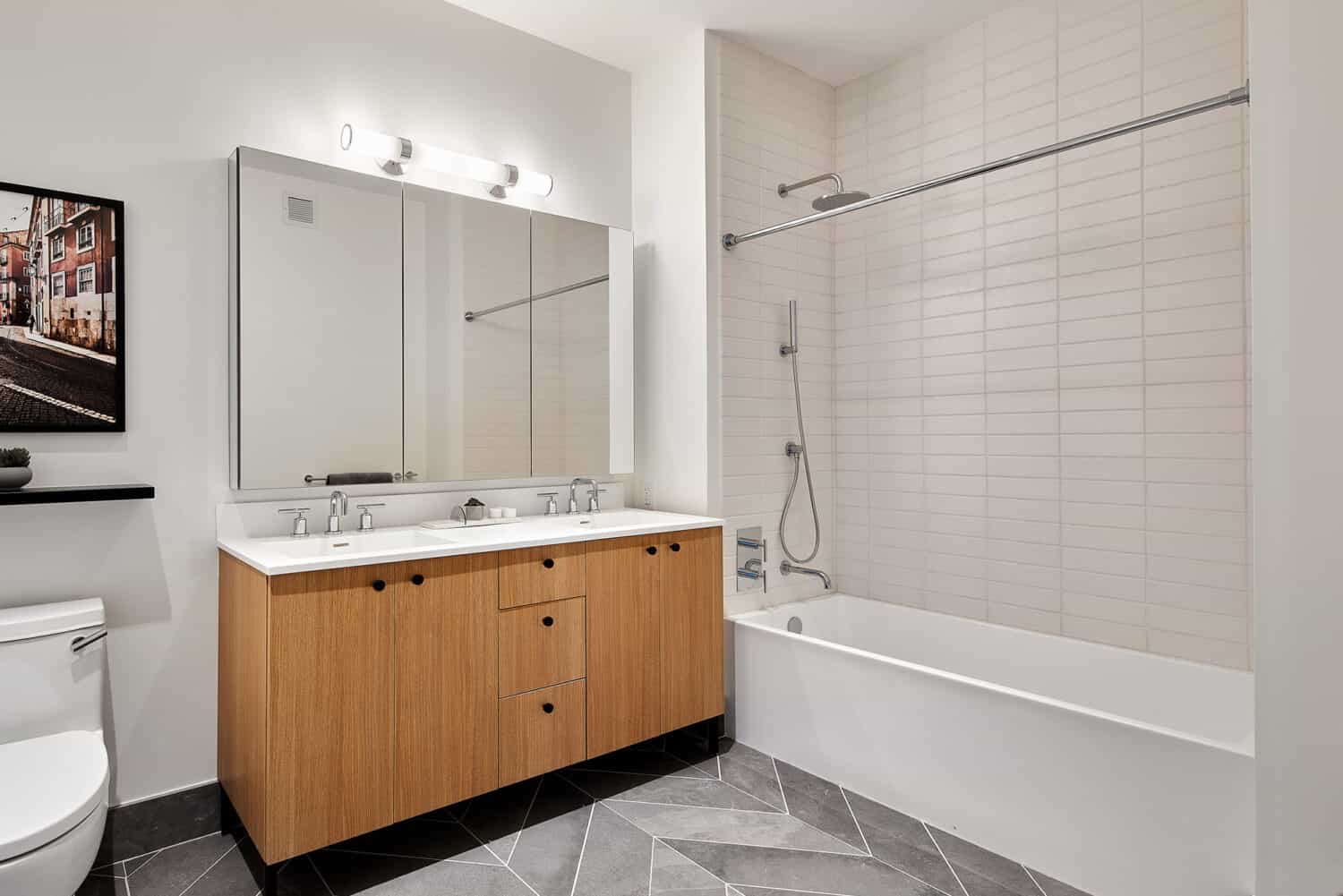 Front & York 85 Jay Street #651, Brooklyn, NY 11201 2