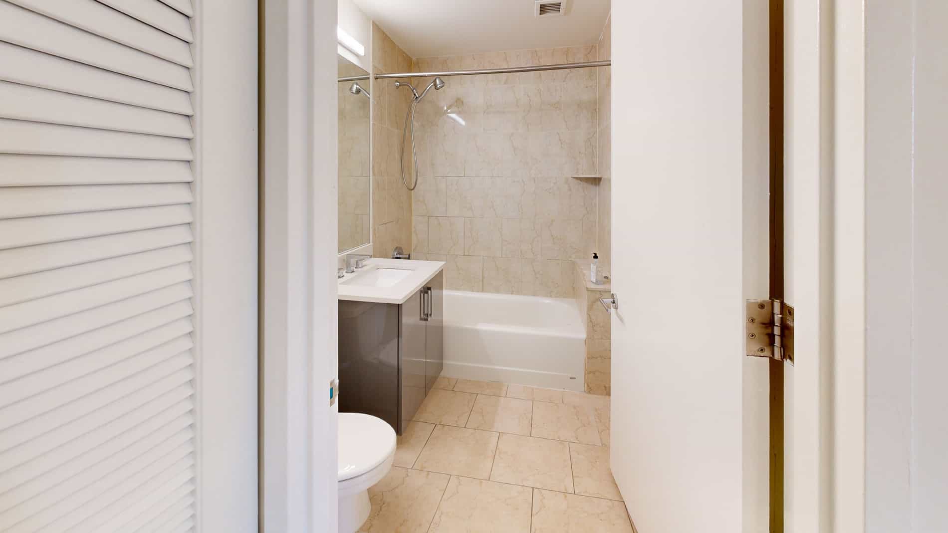 10 Hanover Square #04E, New York, NY 10005 5