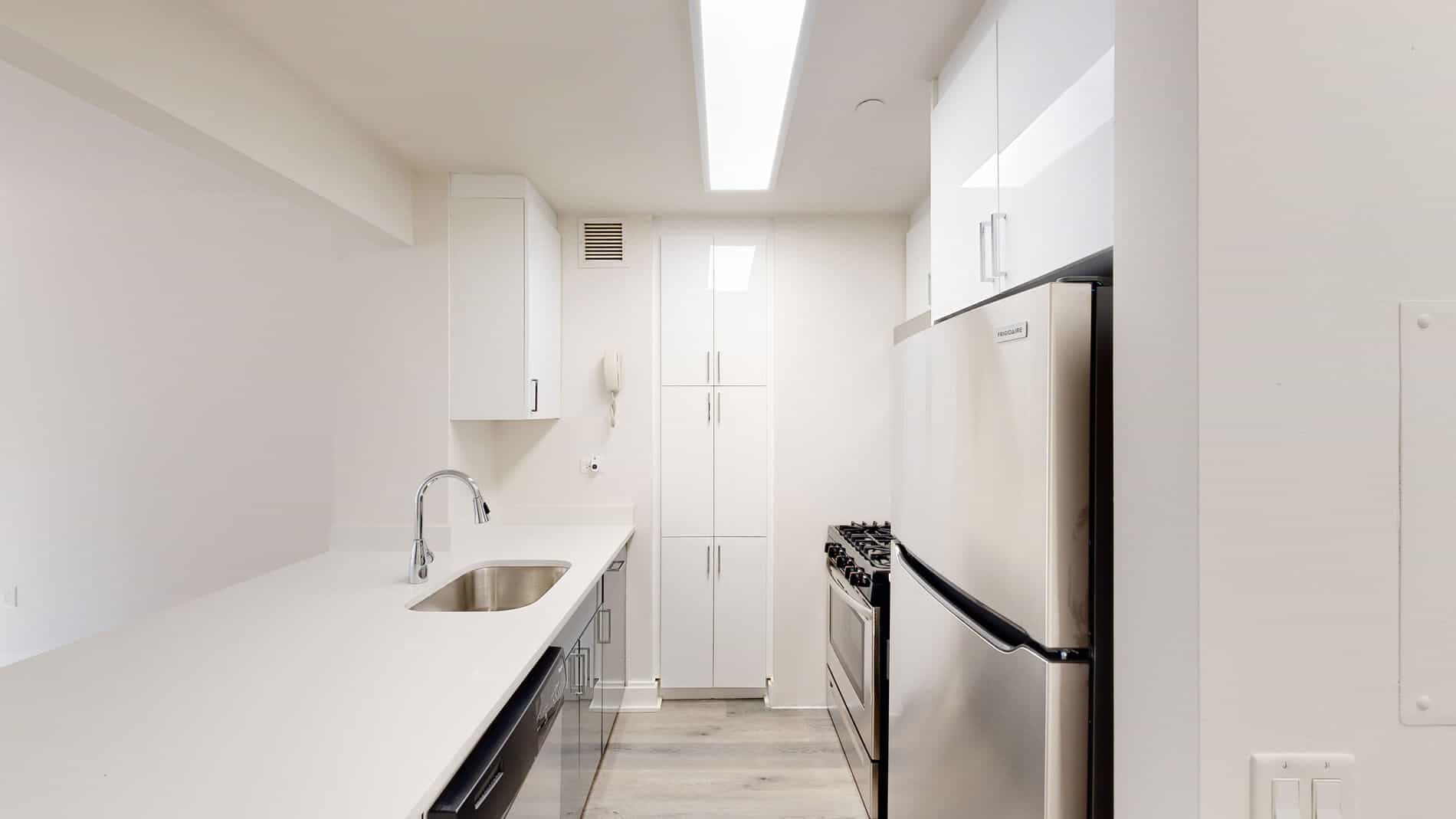 10 Hanover Square #17S, New York, NY 10005 5