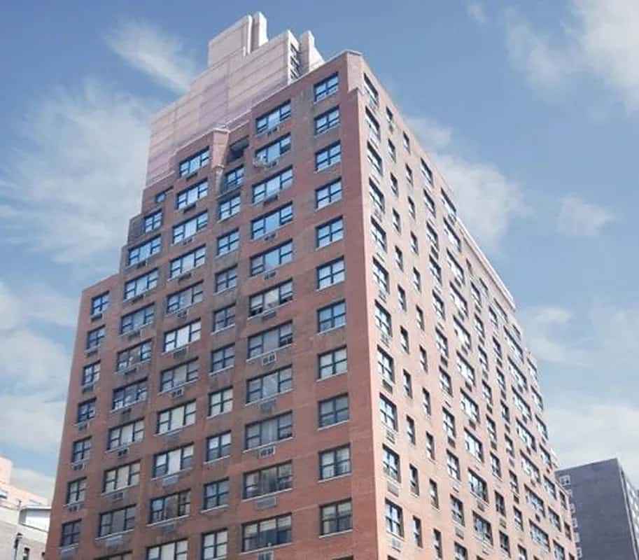 141 East 33 Street - Image 1