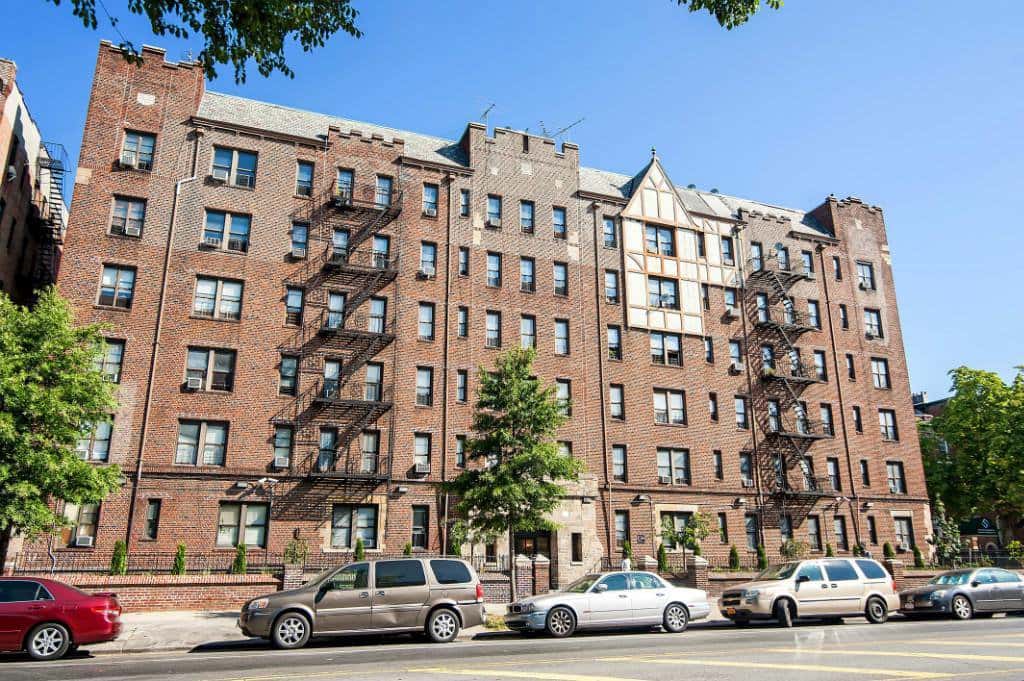 95 Linden Boulevard - Image 1