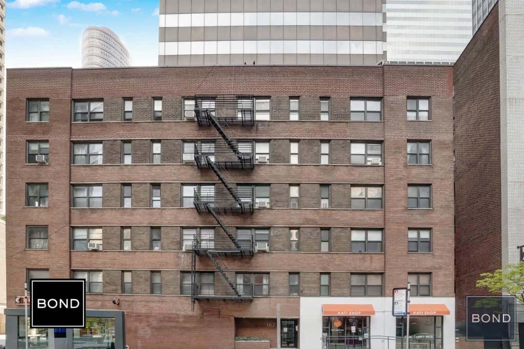 162 East   55 Street - Image 1