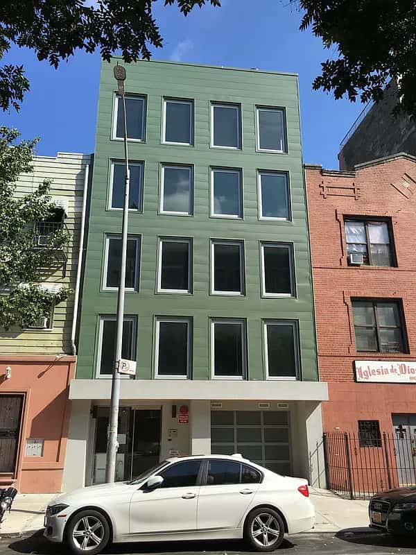 139 Meserole Street - Image 1