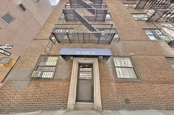 210 East 38 Street - Image 1