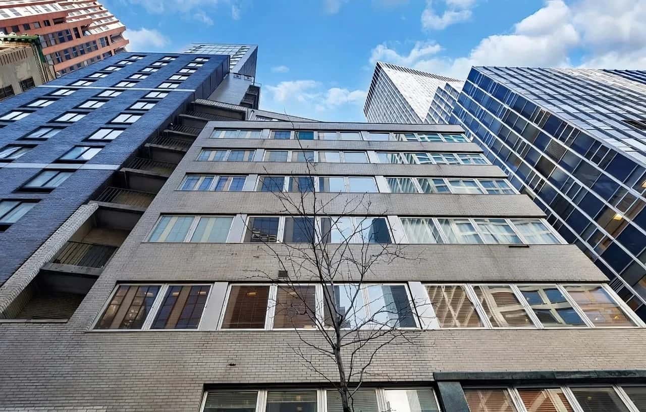 128 Water Street - Image 1