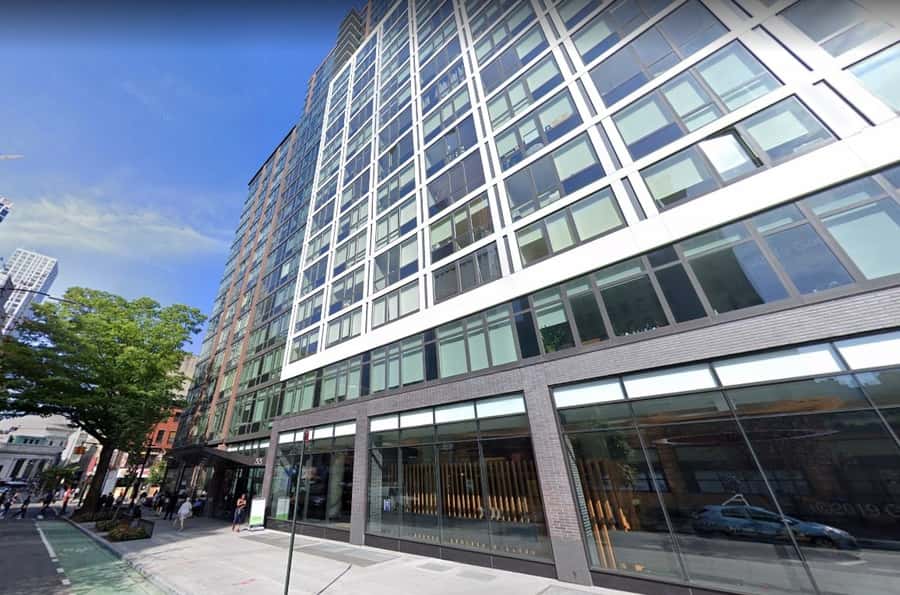 33 Bond Street - Image 1