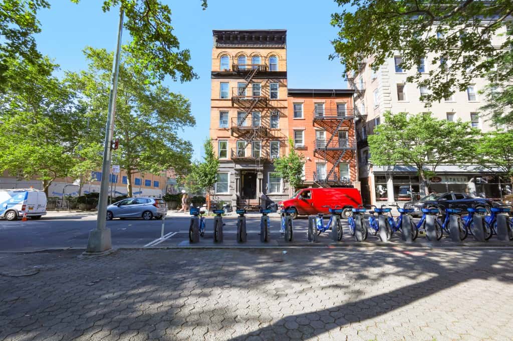 313 West 17 Street - Image 1