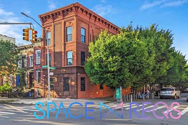 483 Evergreen Avenue - Image 1
