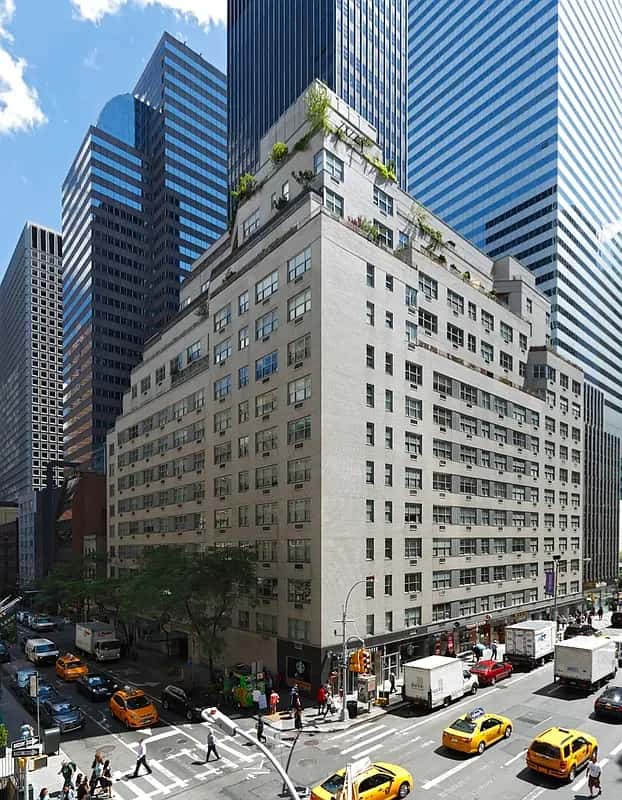 136 East 55 Street - Image 1