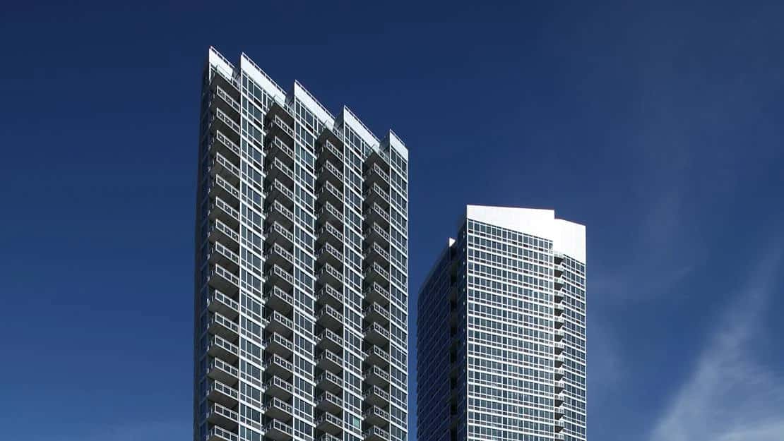 487 10 Avenue - Image 1