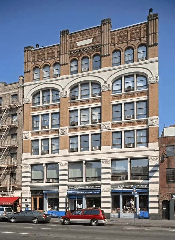 450 Avenue Of The Americas - Image 1