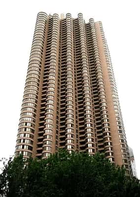 330 East 38 Street - Image 1