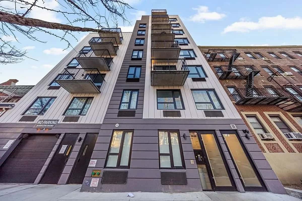 1042 President Street - Image 1
