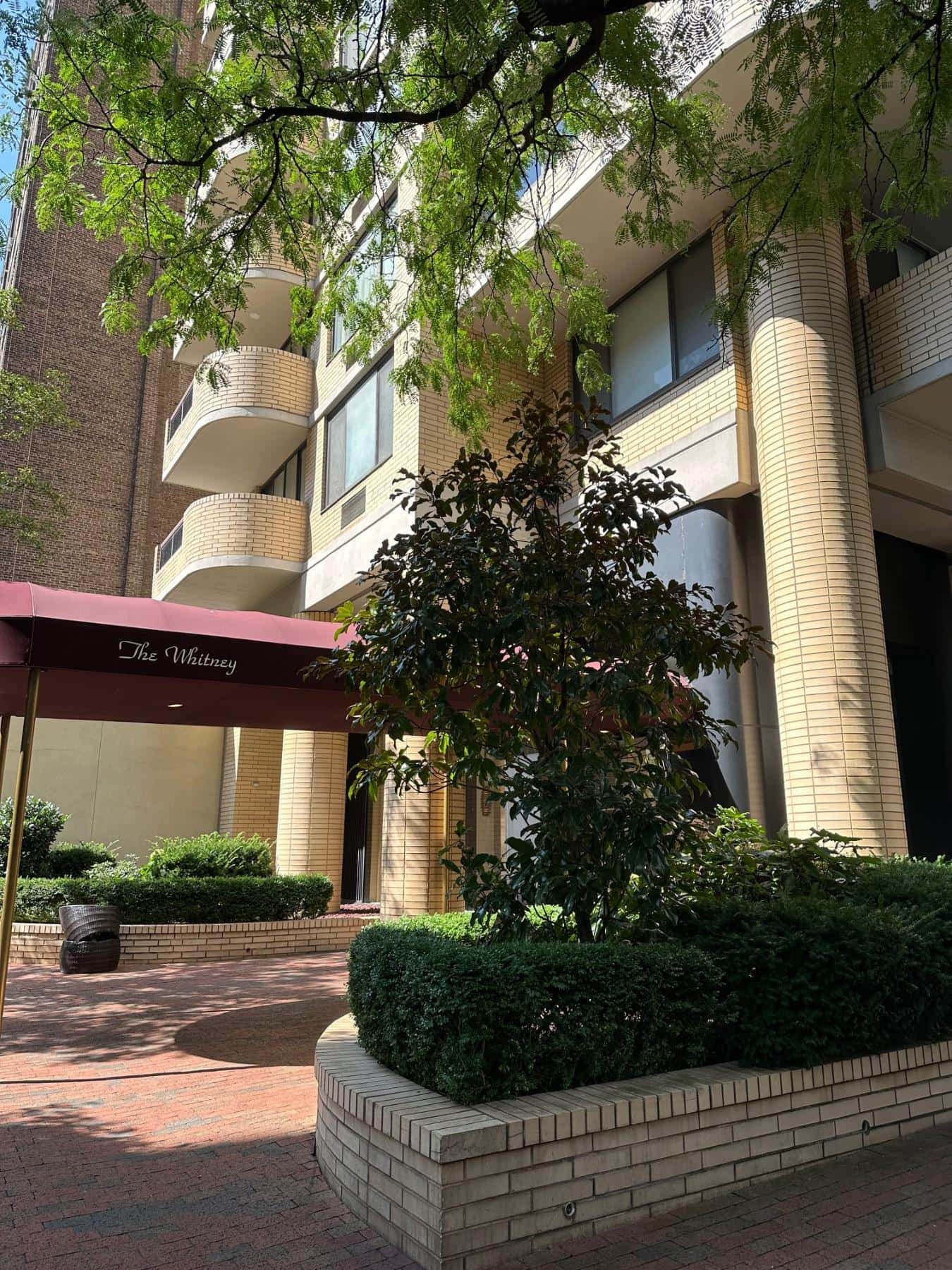 311 East 38 Street - Image 1