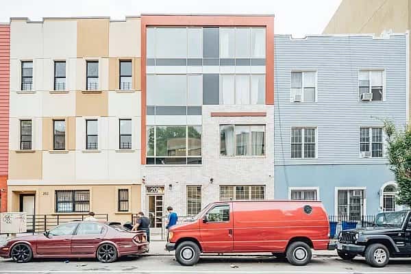200 Scholes Street - Image 1