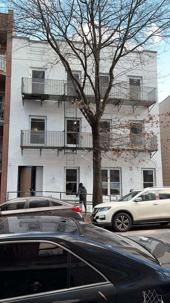 2312 Beaumont Avenue - Image 1