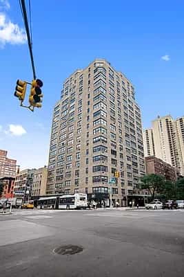 399 East 72 Street - Image 1