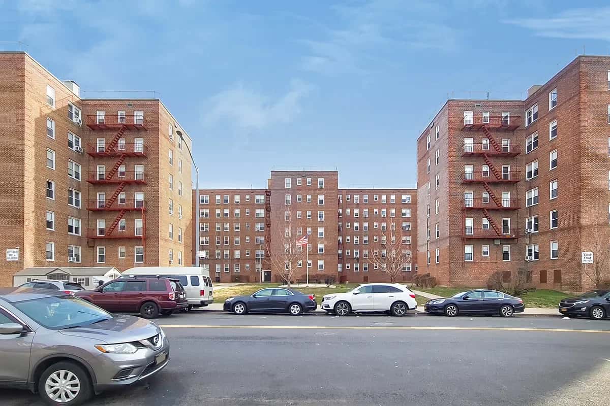 8831 20 Avenue - Image 1