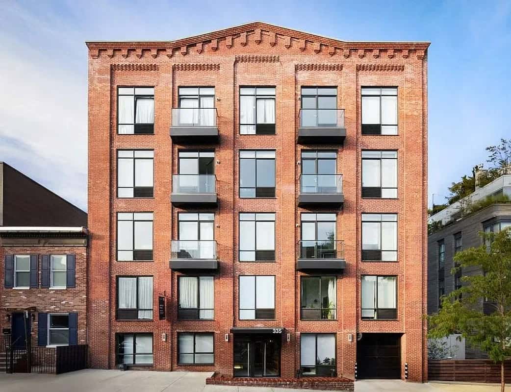 335 Carroll Street - Image 1