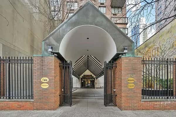 157 East 32 Street - Image 1