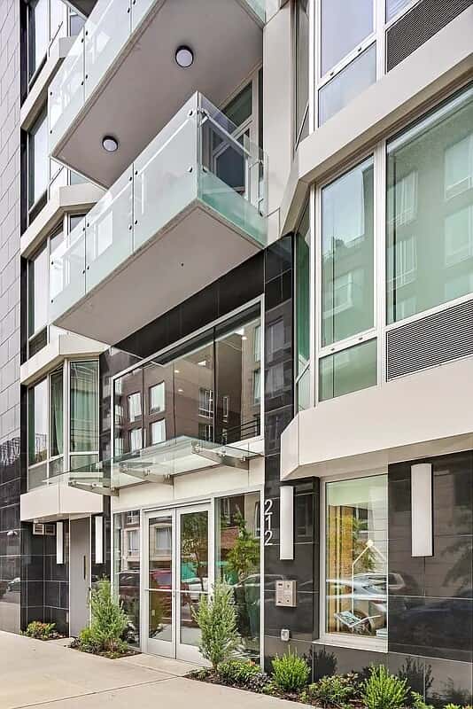 212 North    9 Street - Image 1