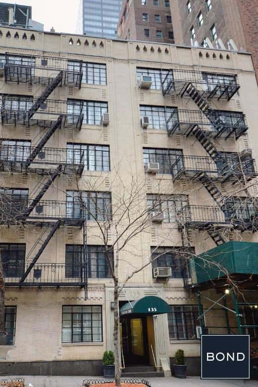 137 East   39 Street - Image 1