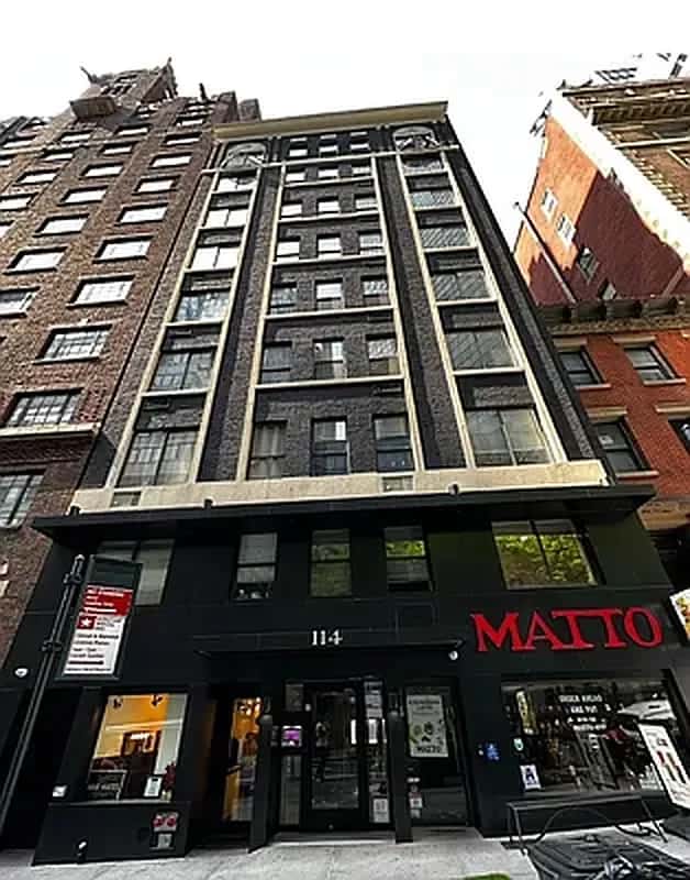 114 East 40 Street - Image 1