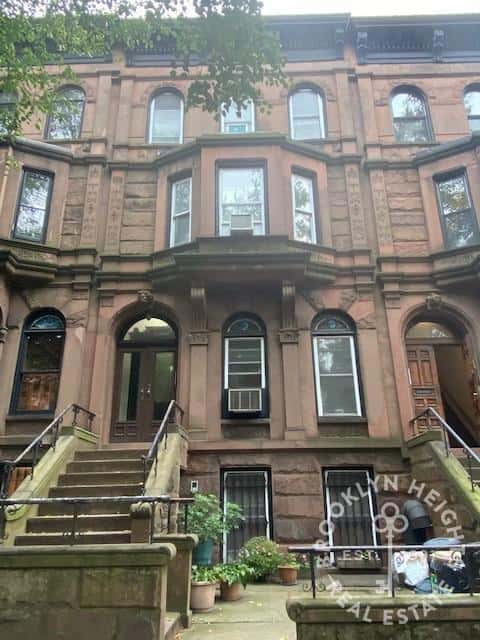 504 1 Street - Image 1