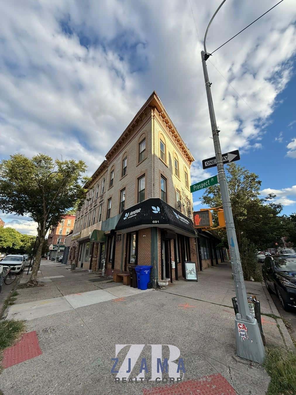 691 Washington Avenue - Image 1