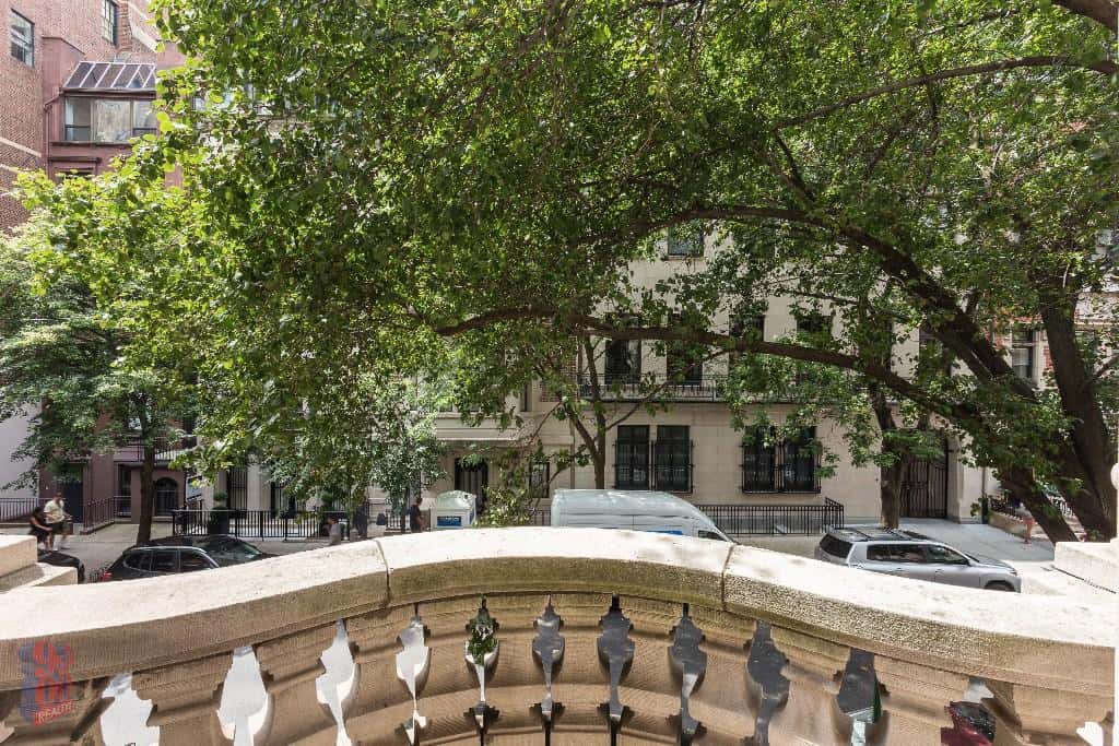 7 East 75 Street - Image 1