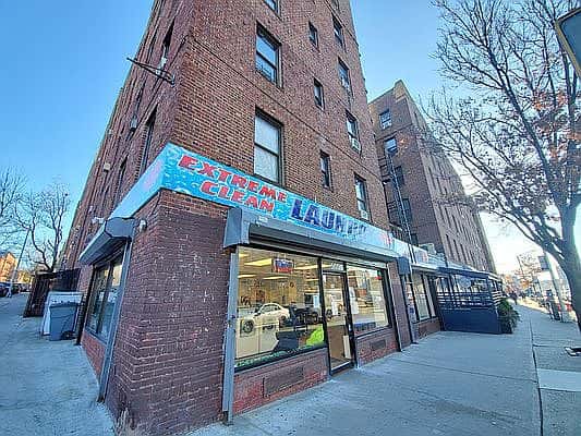 725 4 Avenue - Image 1