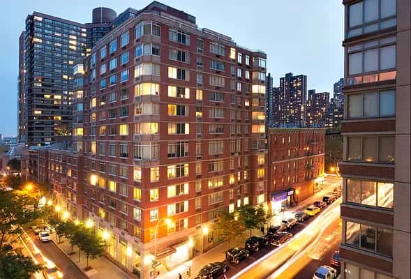 1501 Lexington Avenue - Image 1