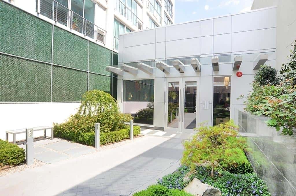 109 Gold Street - Image 1