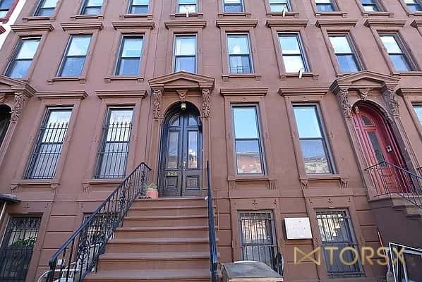626 Willoughby Avenue - Image 1