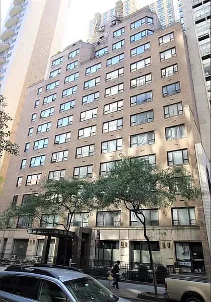 210 East 47 Street - Image 1