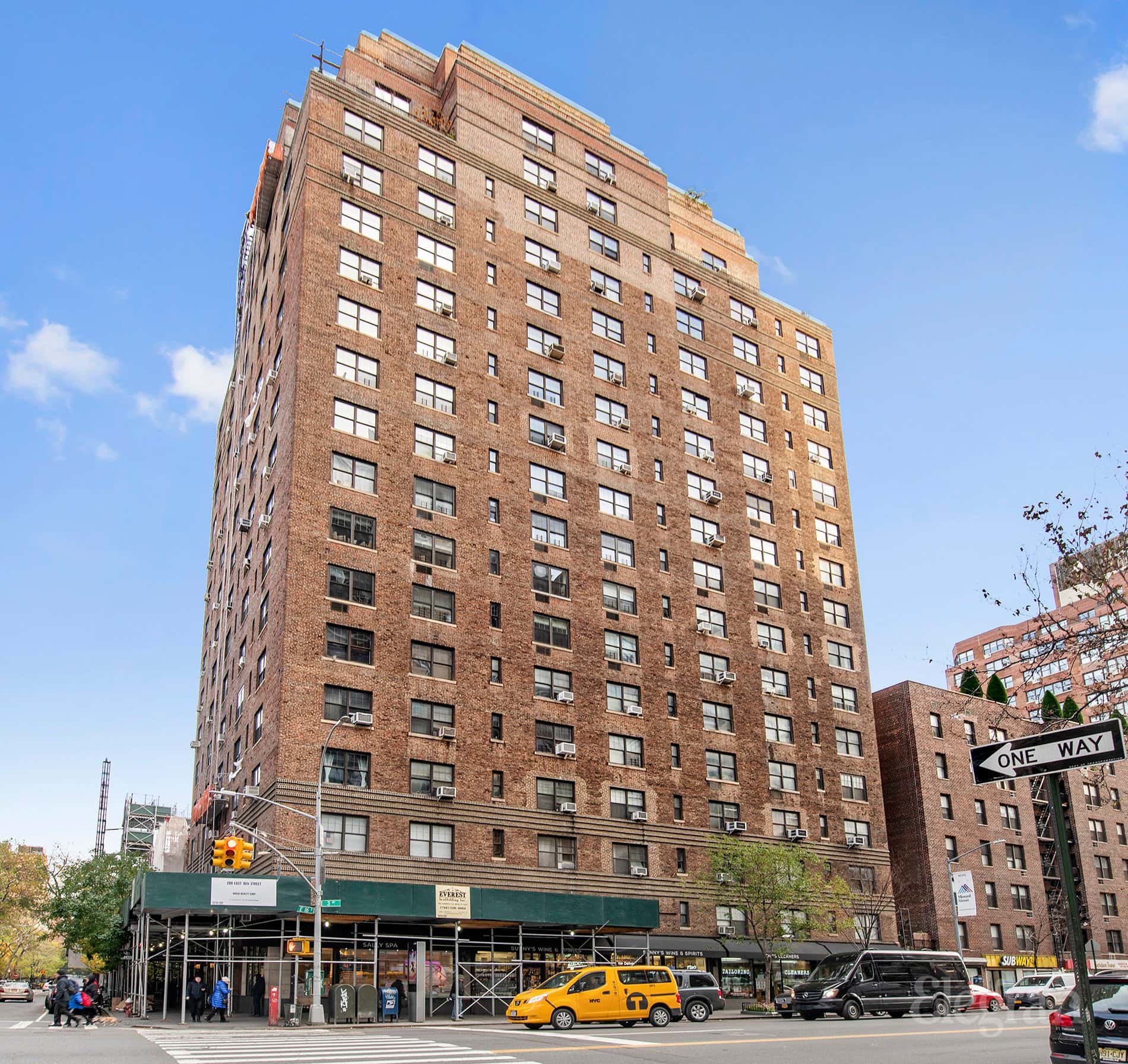 200 East   16 Street - Image 1