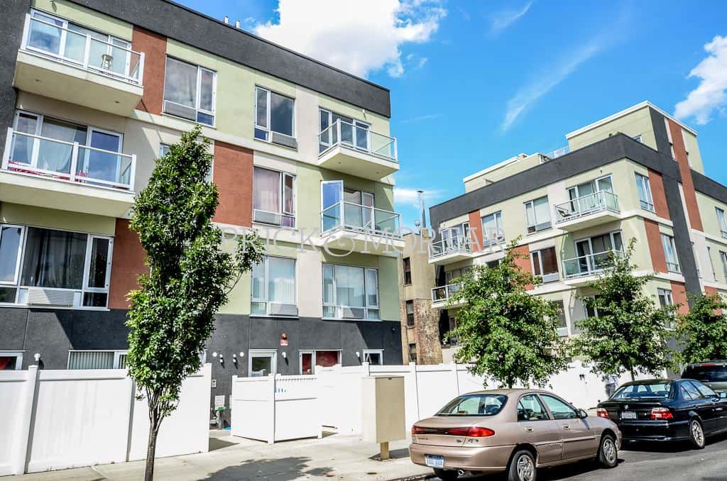 15 Kingsland Avenue - Image 1