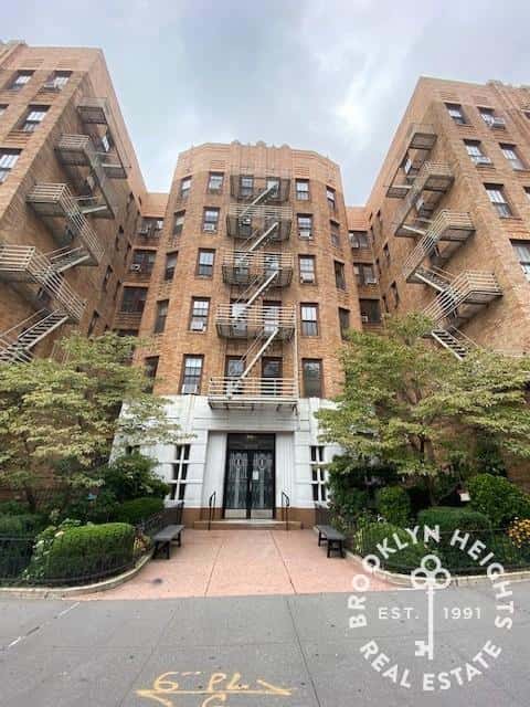 200 Clinton Street - Image 1