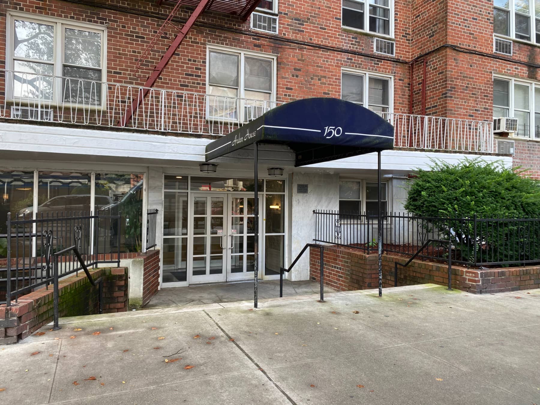 150 Hawthorne Street