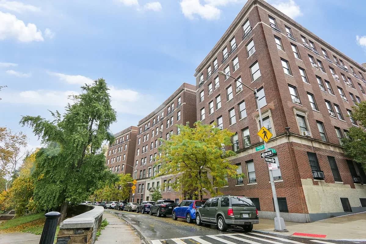 920 Riverside Drive